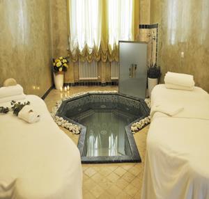 Matilde Di Canossa Golf Spa & Hotel Resort Reggio Emilia Exterior photo
